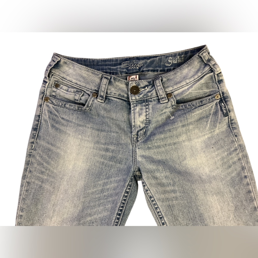 Silver Women's Jeans Suki Capri Size 28 Blue Wash Handcrafted Imported Canadian - Picture 3 of 10
